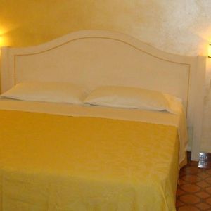 Camera con letto king size